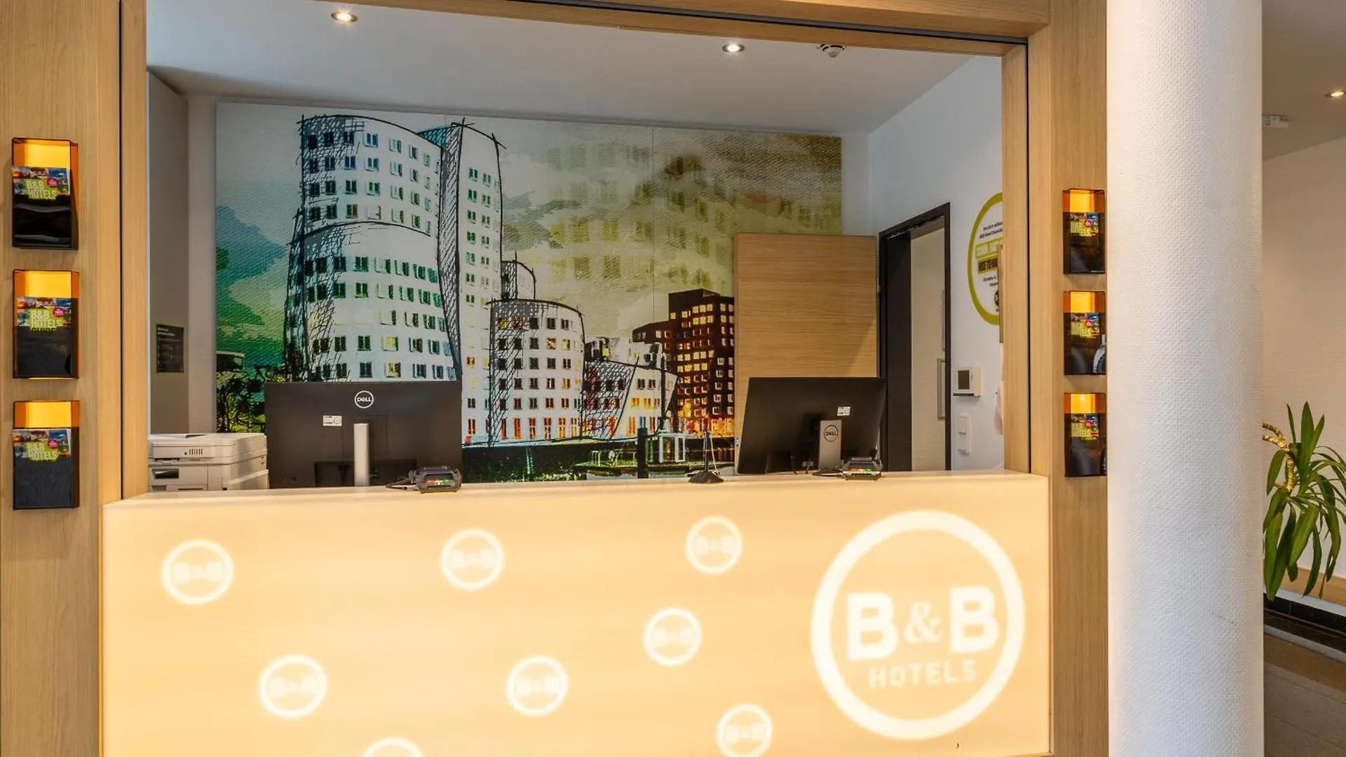 **  B&B Hotel Duesseldorf City-Sued Alemanha