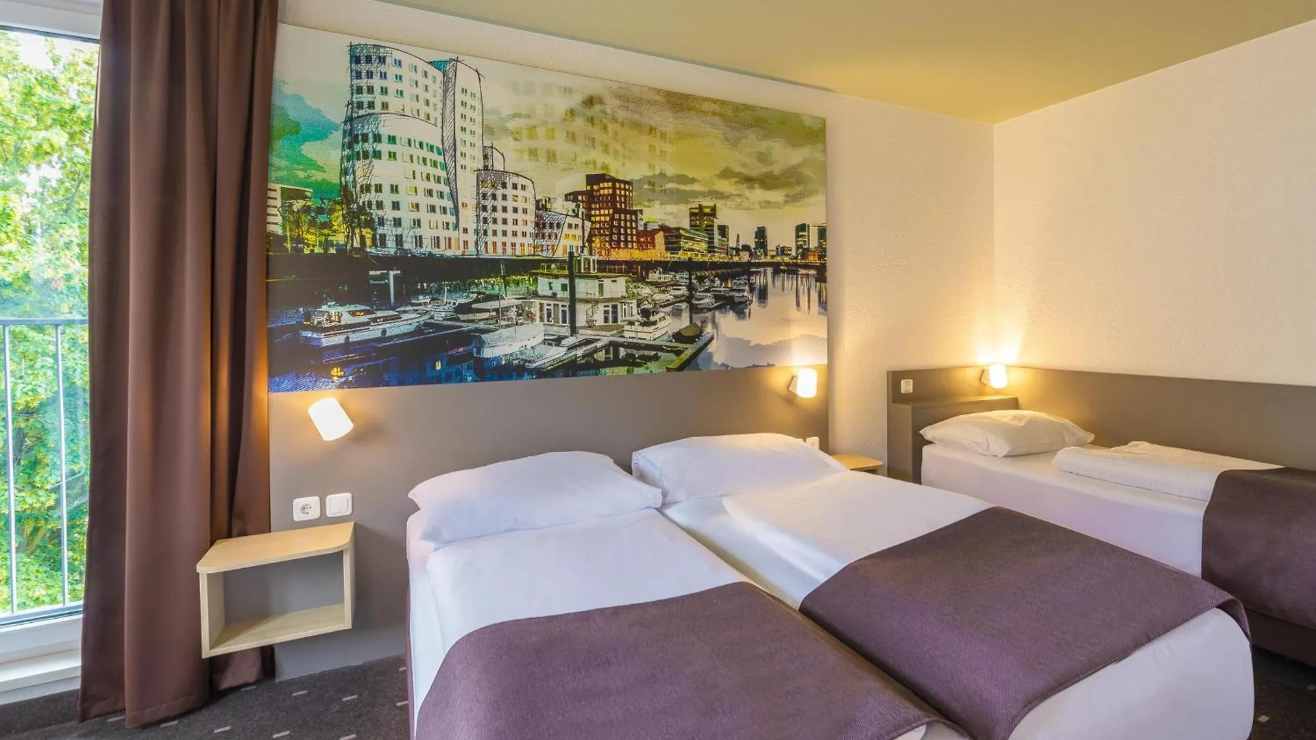 **  B&B Hotel Duesseldorf City-Sued Alemanha
