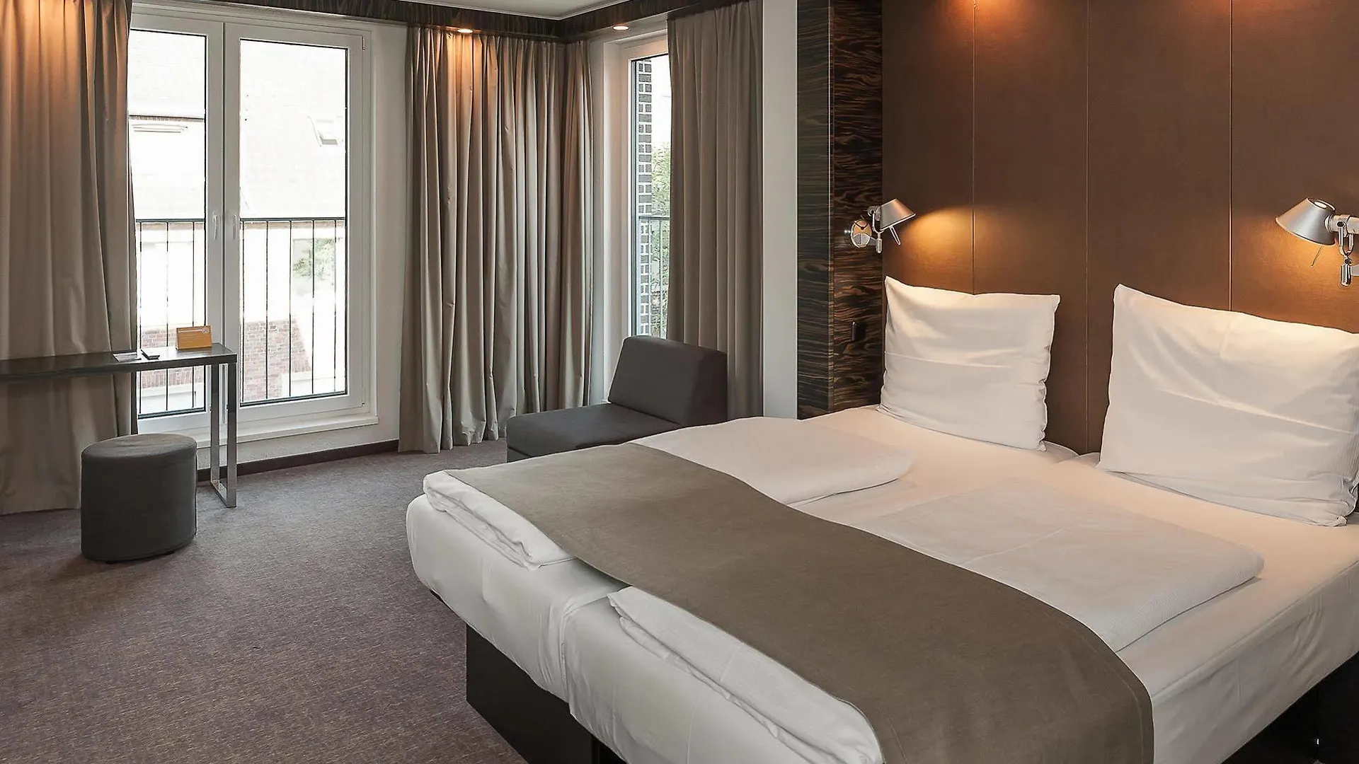 **  B&B Hotel Duesseldorf City-Sued Alemanha