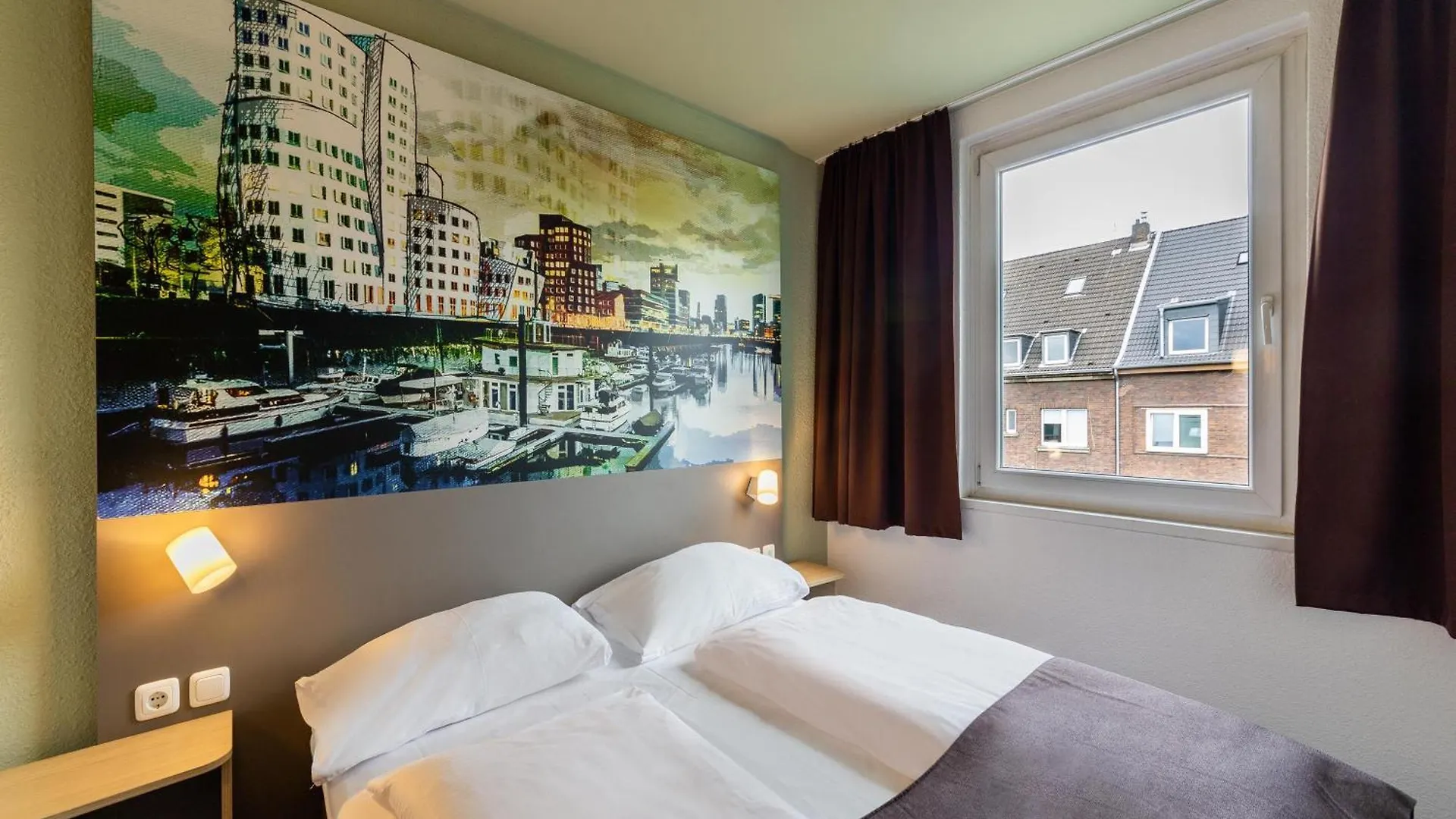 **  B&B Hotel Duesseldorf City-Sued Tyskland